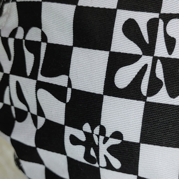 Zoo York Black & White Checkered Unisex Bucket Hat - Picture 7 of 10